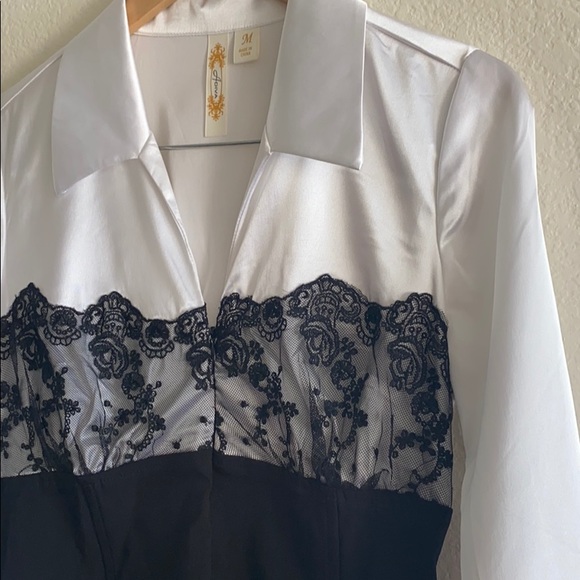 Adiva Blouse/ corset - Picture 2 of 7